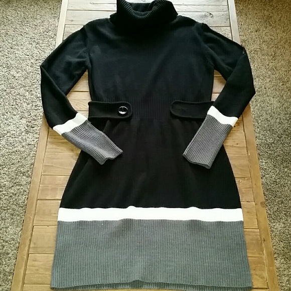 Iz Byer Dresses & Skirts - Iz Byer Shapely Dress